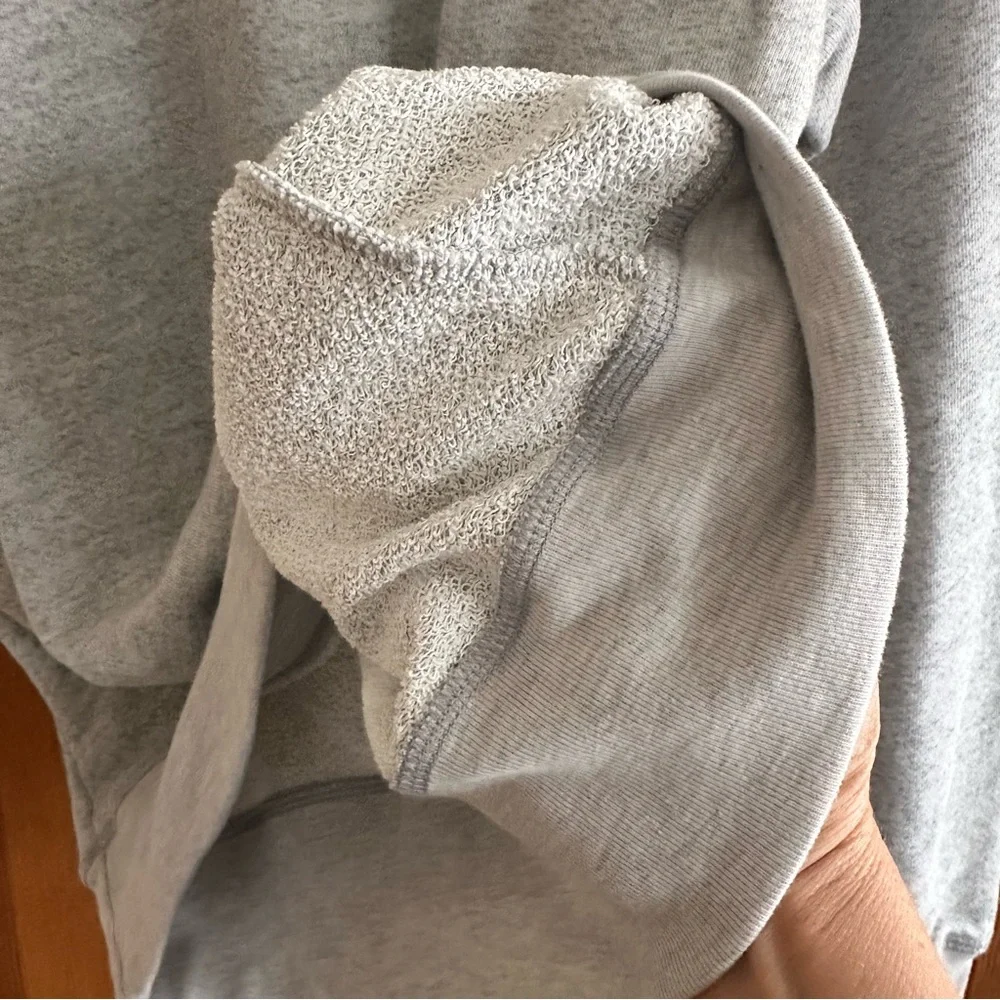 “ I love Tweed” Hound & Hare sweatshirt. - Picture 7 of 7